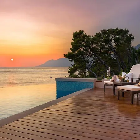 Luxury Seafront Pride With Private Heated Pool At The In - Baska Voda * Brela