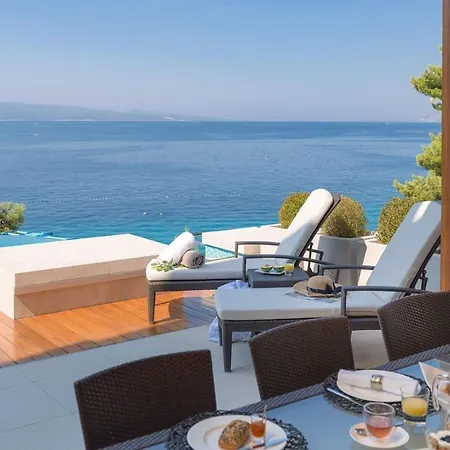 Luxury Seafront Pride With Private Heated Pool At The In - Baska Voda Brela