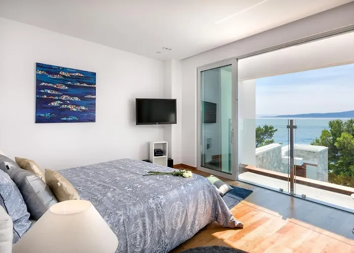 Luxury Seafront Pride With Private Heated Pool At The In - Baska Voda ブレラ