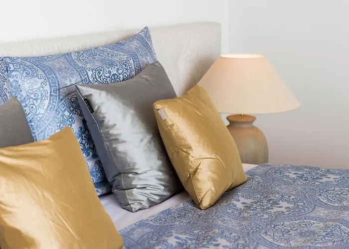 Luxury Seafront Pride With Private Heated Pool At The In - Baska Voda ブレラ