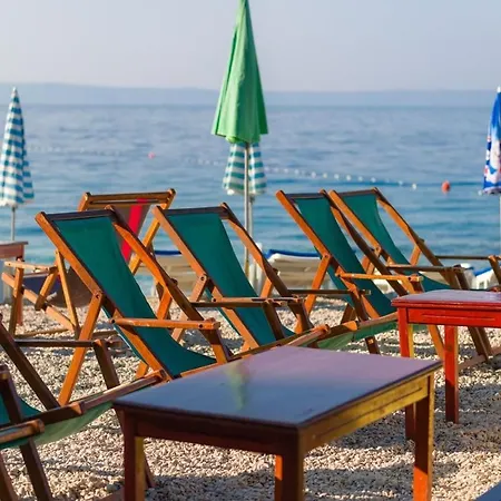 Luxury Seafront Pride With Private Heated Pool At The In - Baska Voda