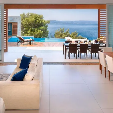 Luxury Seafront Pride With Private Heated Pool At The In - Baska Voda * Brela