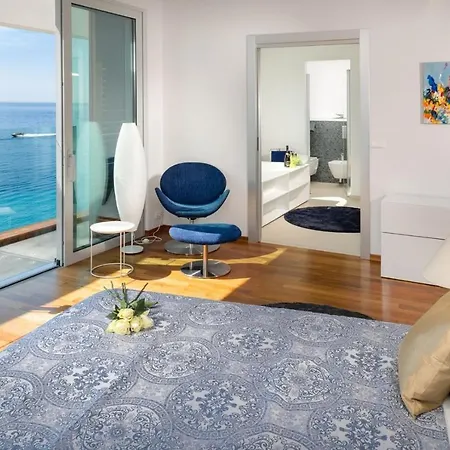 Luxury Seafront Pride With Private Heated Pool At The In - Baska Voda Villa Brela