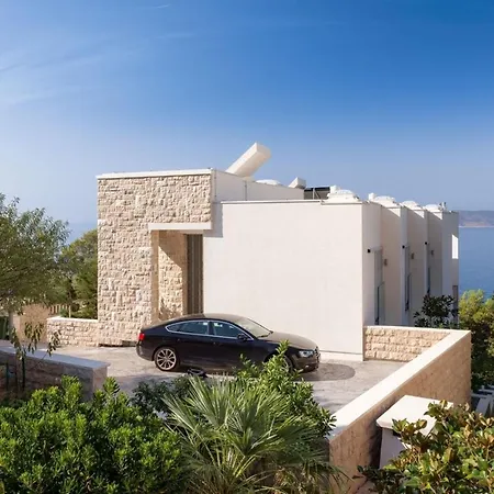 Villa Luxury Seafront Pride With Private Heated Pool At The In - Baska Voda *