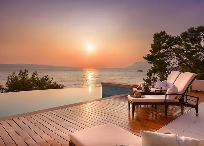 Luxury Seafront Villa Brela Pride With Heated Pool فيلة