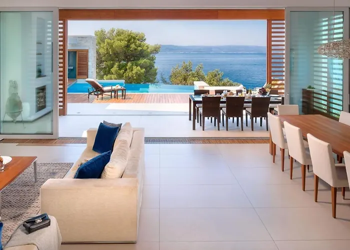 Luxury Seafront Villa Brela Pride With Heated Pool * بريلا