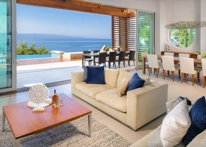 Luxury Seafront Villa Brela Pride With Heated Pool بريلا